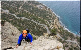 Где и как в Крыму заниматься скалолазанием и альпинизмом?